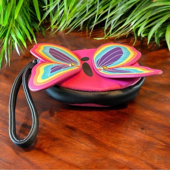 BETSEY JOHNSON Butterfly Wristlet - Pink & Rainbow Applique - Picture 8 of 10